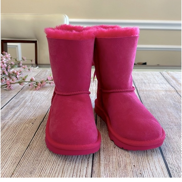 UGG Toddler Bailey Bow II Boot - Picture 2 of 8